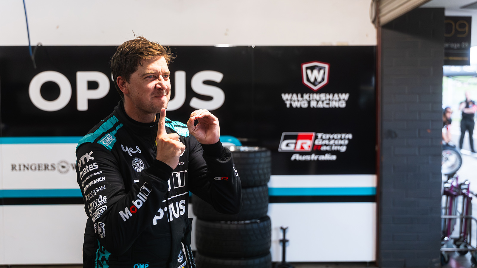 Chaz Mostert celebrating Ryan Wood making the Top 10 Shootout.